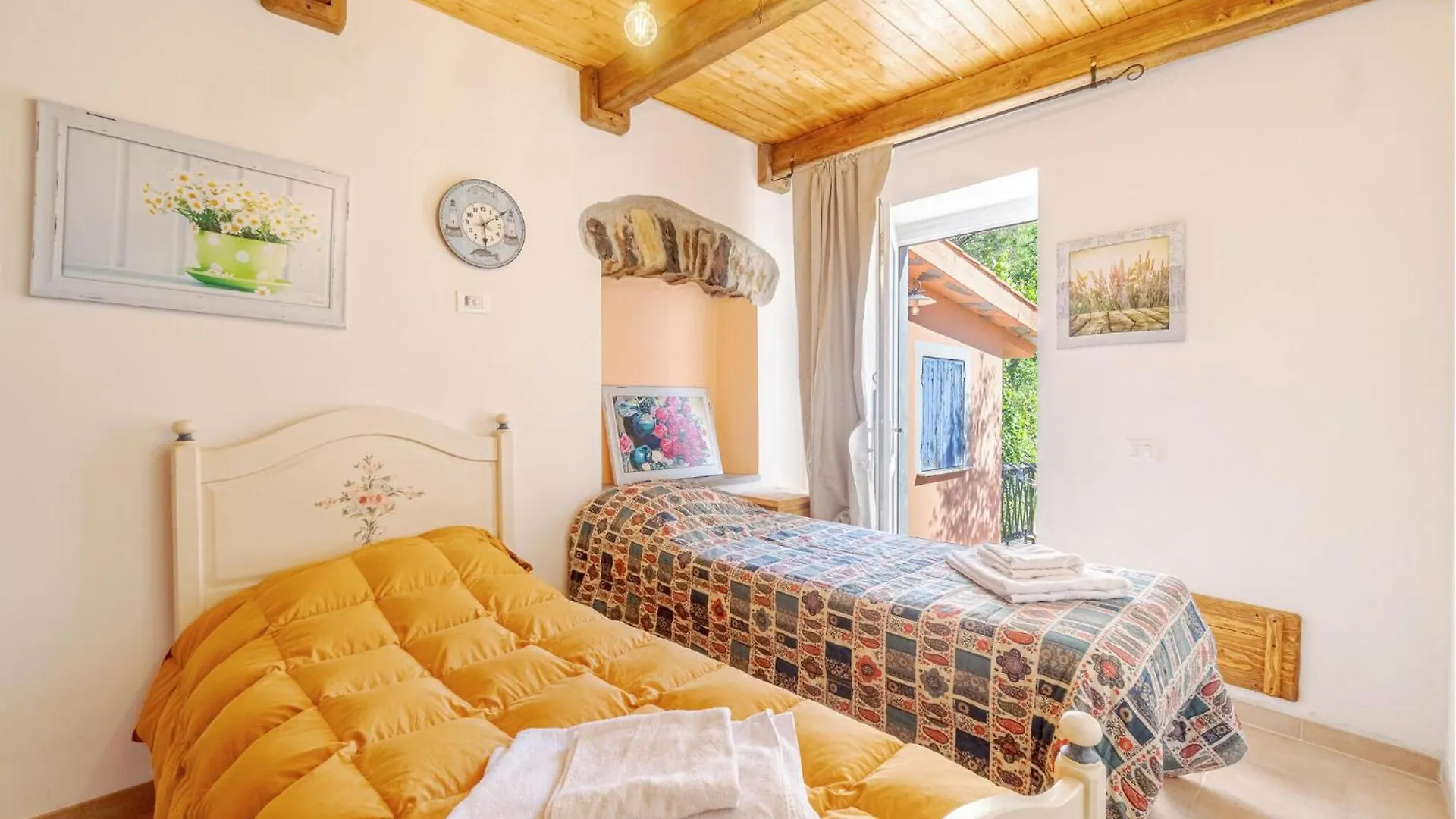 Holiday home Cataverna Montedivalli Chiesa
