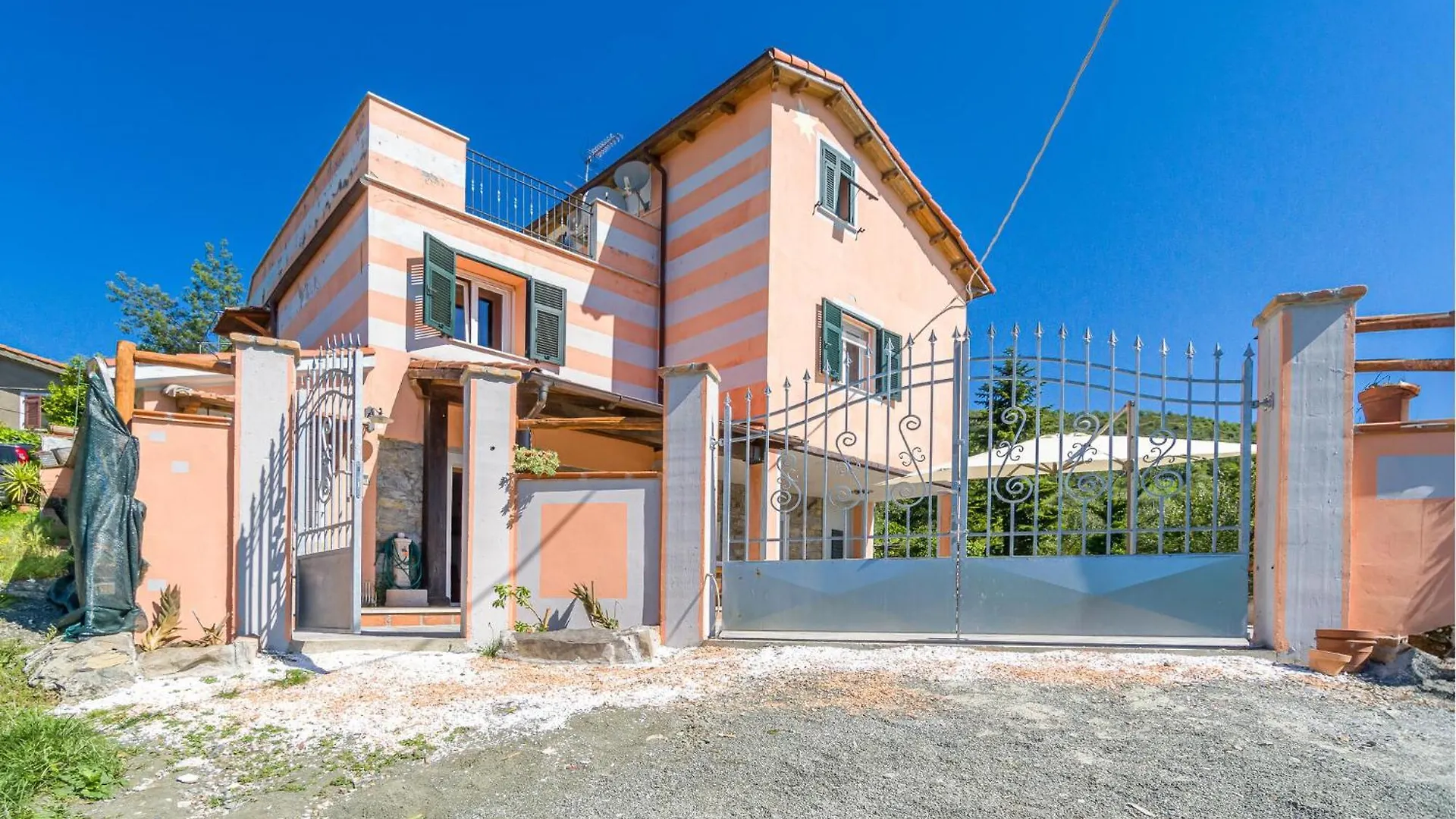 Holiday home Cataverna Montedivalli Chiesa Italy